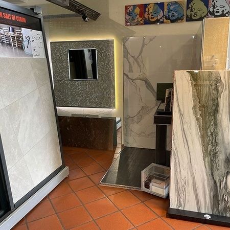 Ausstellungsräume | Fliesen Freund Dassel